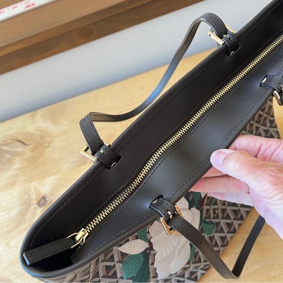 LANCASTER PARIS TOTE LG IKON COATED CANVAS FLORAL STITCHING ADJ STRAPS BROWN - Picture 10 of 11